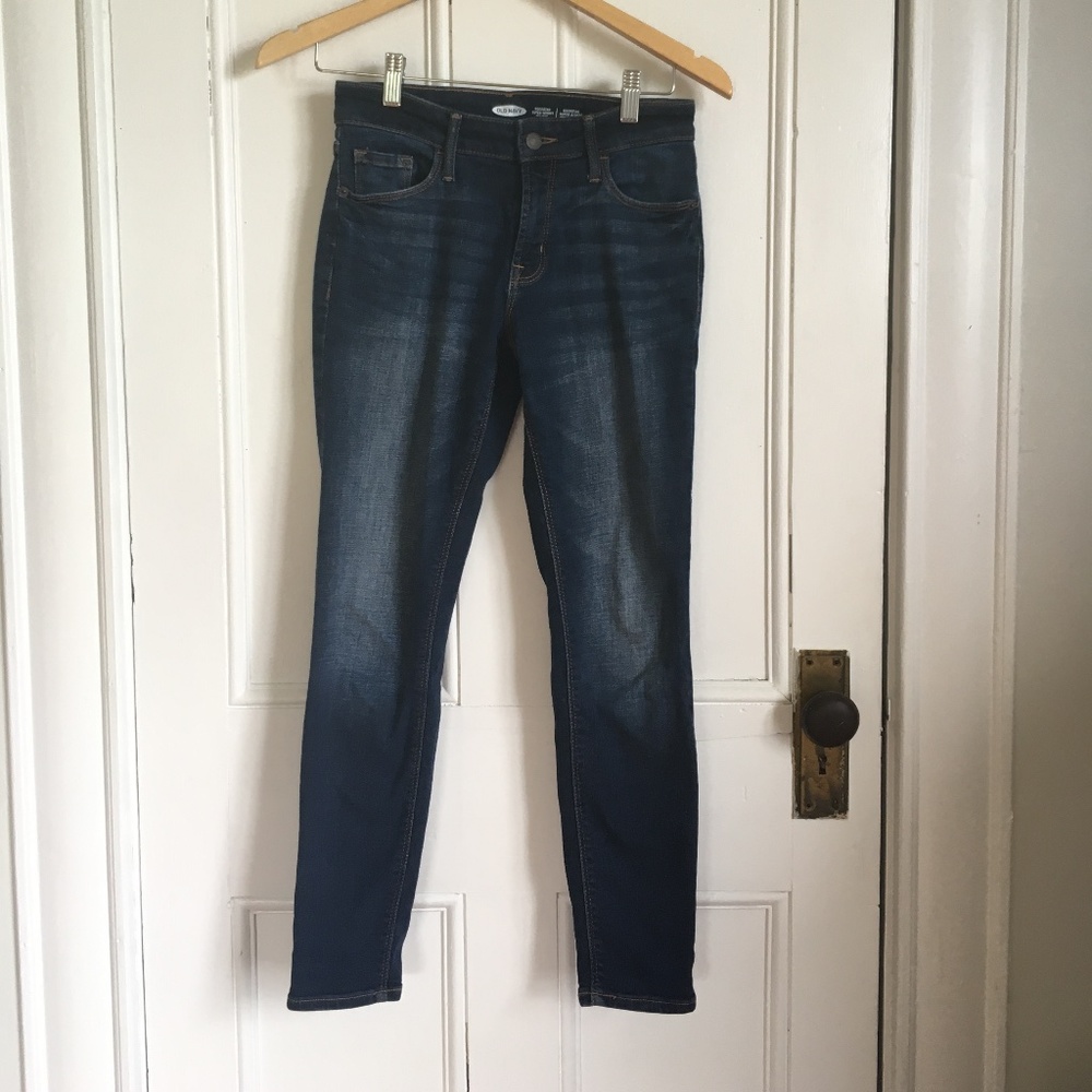 Old Navy Mid-rise Super Skinny Rockstar 2 Short